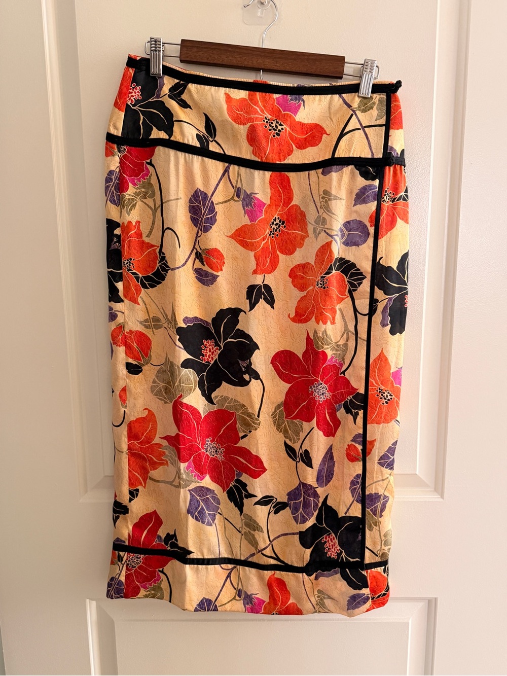 Zara Cream Midi Skirt with Red Orange Purple Floral Print